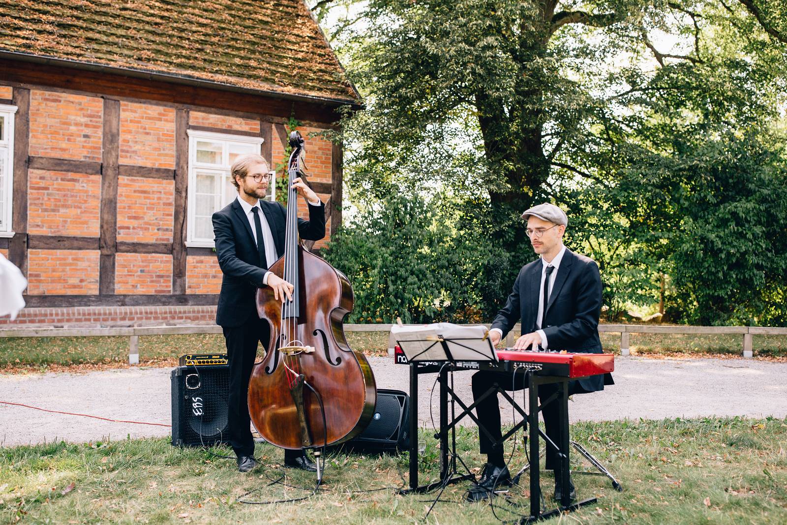 Livemusik im Duo mit oder ohne Gesang zum Empfang nach der freien Trauung.